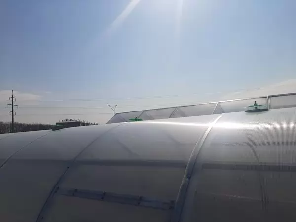 Автоматический клапан проветривания теплицы Автоматический клапан проветривания теплицы