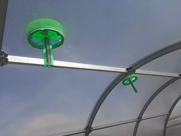 Автоматический клапан проветривания теплицы Автоматический клапан проветривания теплицы